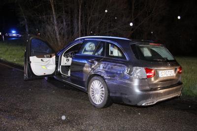 Dietlingen: Pkw kollidiert mit LKW 